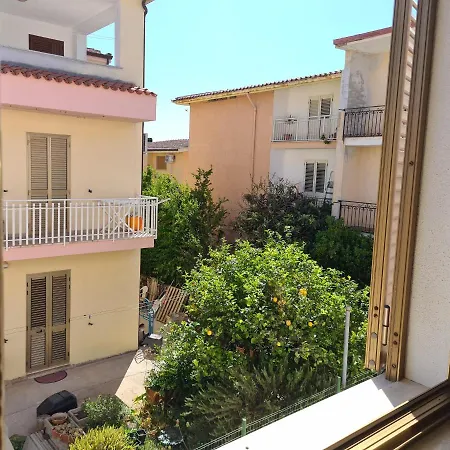 Πανσιόν Berni'S House La Caletta