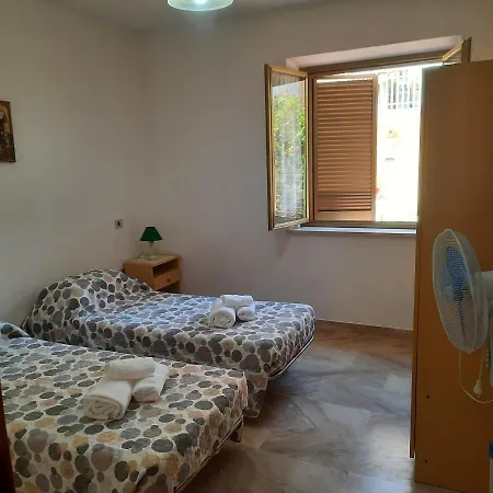 Berni'S House Guest house *